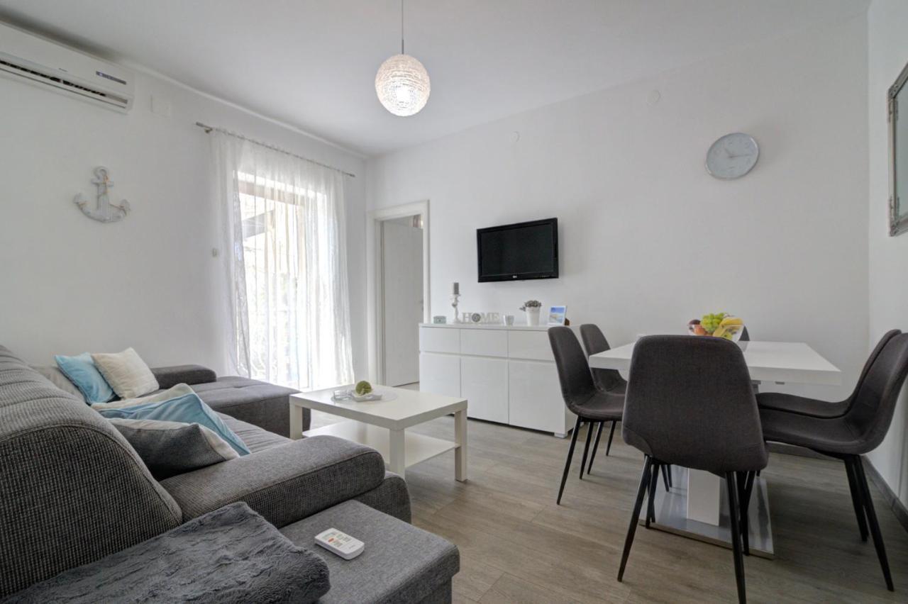 Apartman Luka Sveti Juraj Exteriör bild