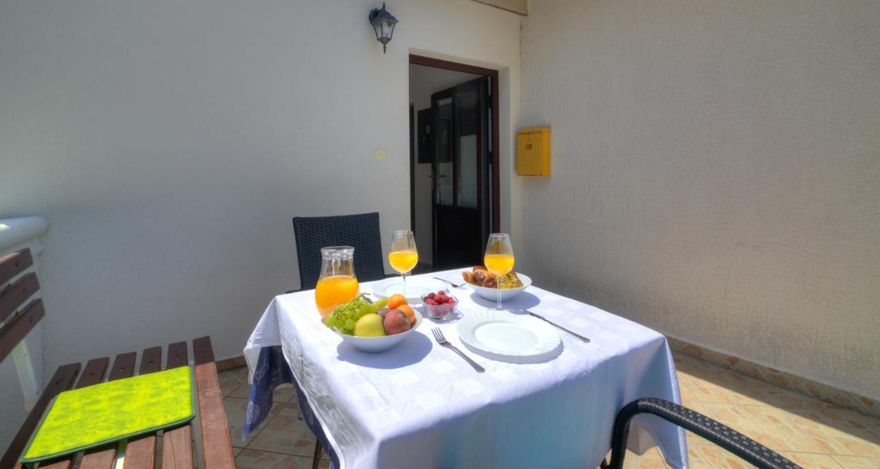 Apartman Luka Sveti Juraj Exteriör bild