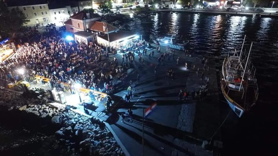 Apartman Luka Sveti Juraj Exteriör bild