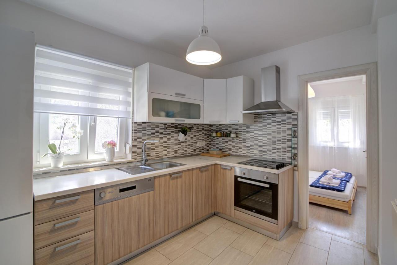 Apartman Luka Sveti Juraj Exteriör bild